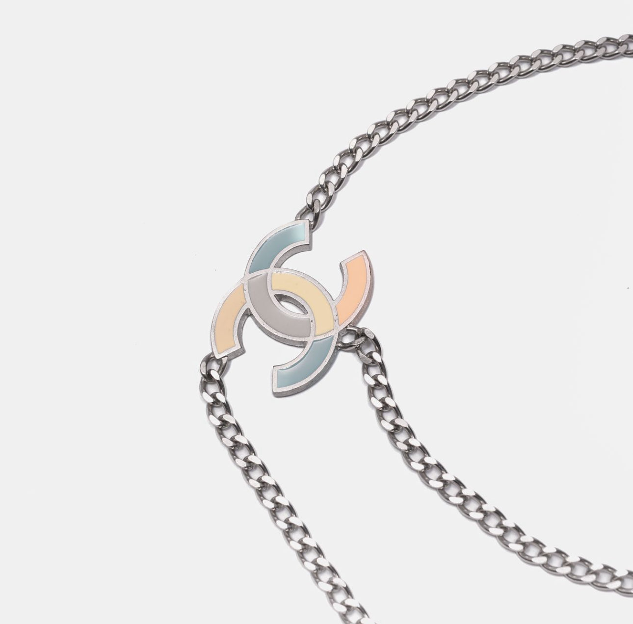CHANEL - BELT CHAON SILVER-TONE MULTICOLOR ENAMEL CC CHARM