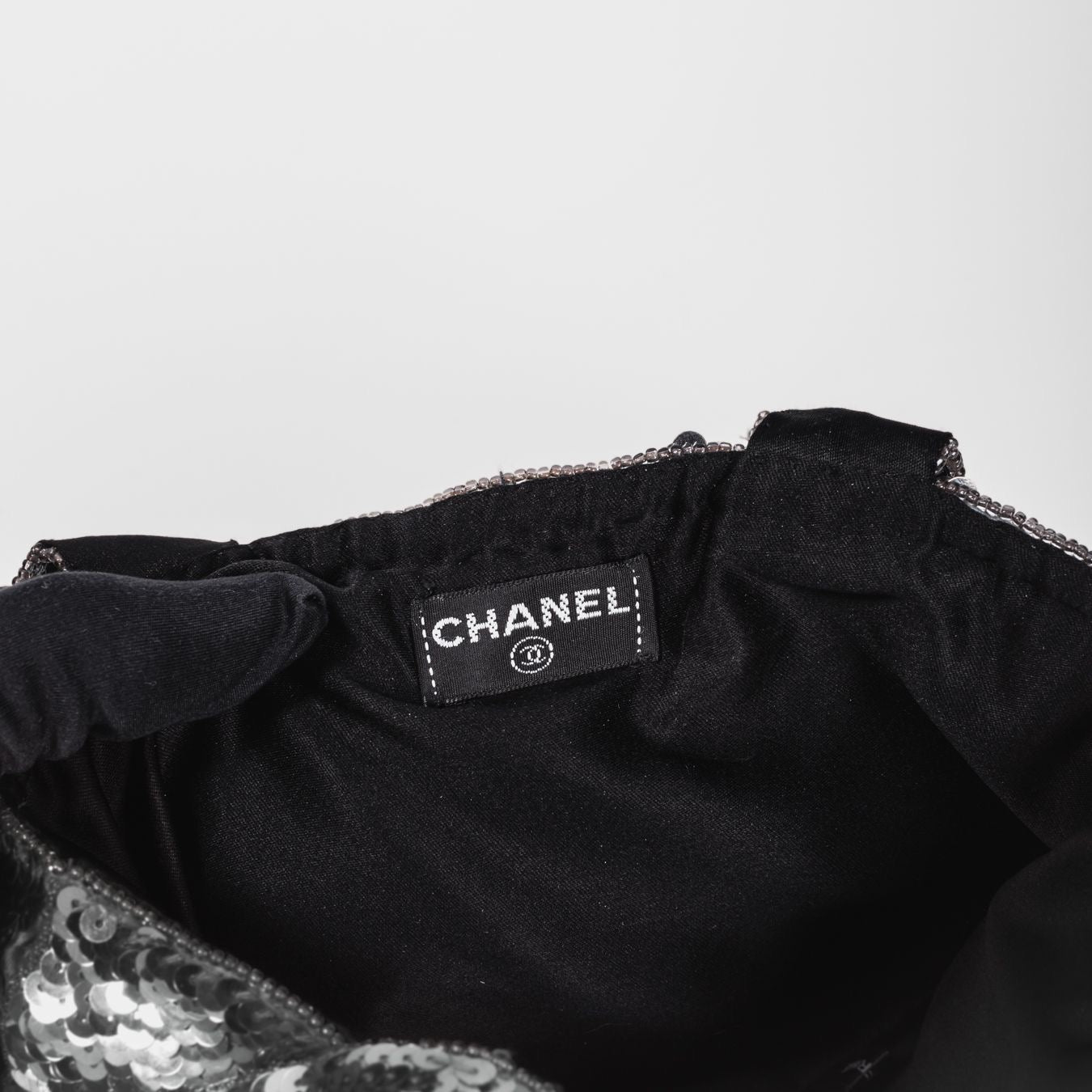 CHANEL - POCHETTE SEQUIN SILVER MINI