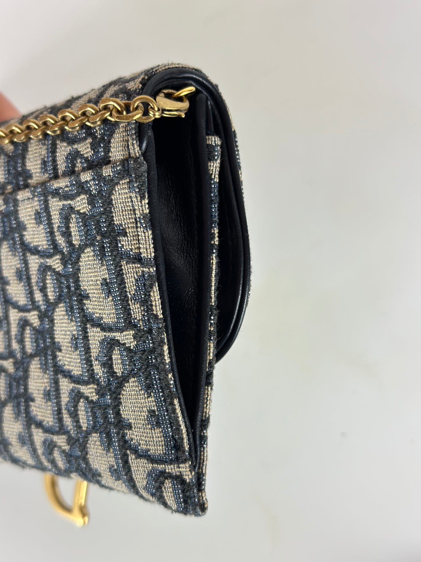 DIOR Saddle wallet with chain oblique blue