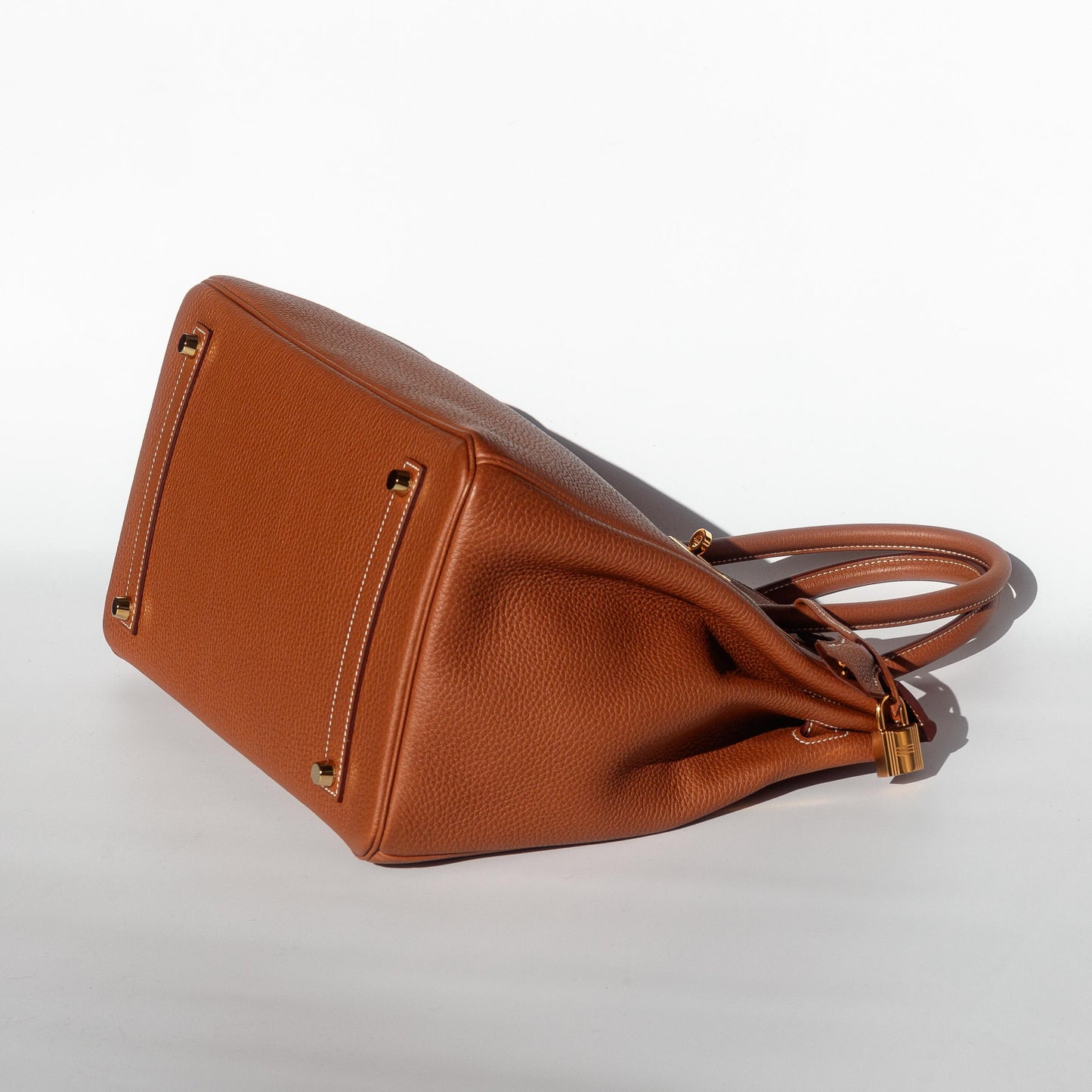 HERMÈS - BIRKIN 35 TOGO LEATHER HANDBAG IN GOLD WITH GOLD HARDWARE