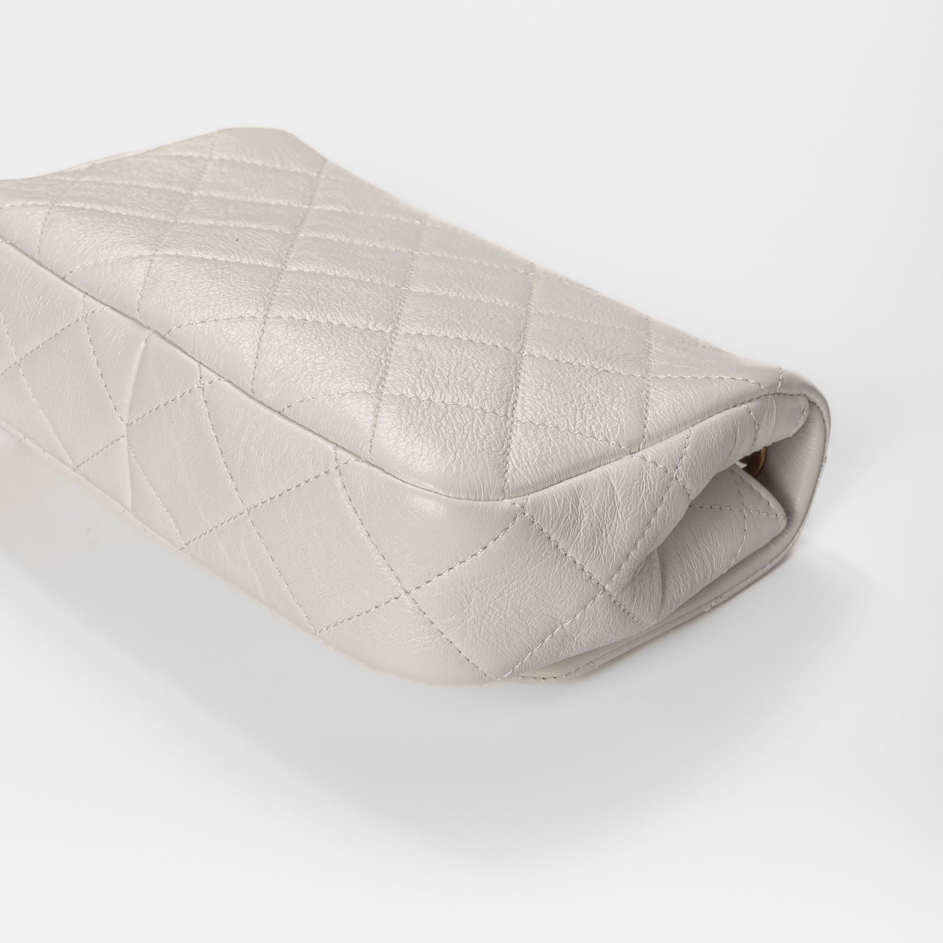 CHANEL - BAG MINI WHITE CALFSKIN CC PEARL FLAP