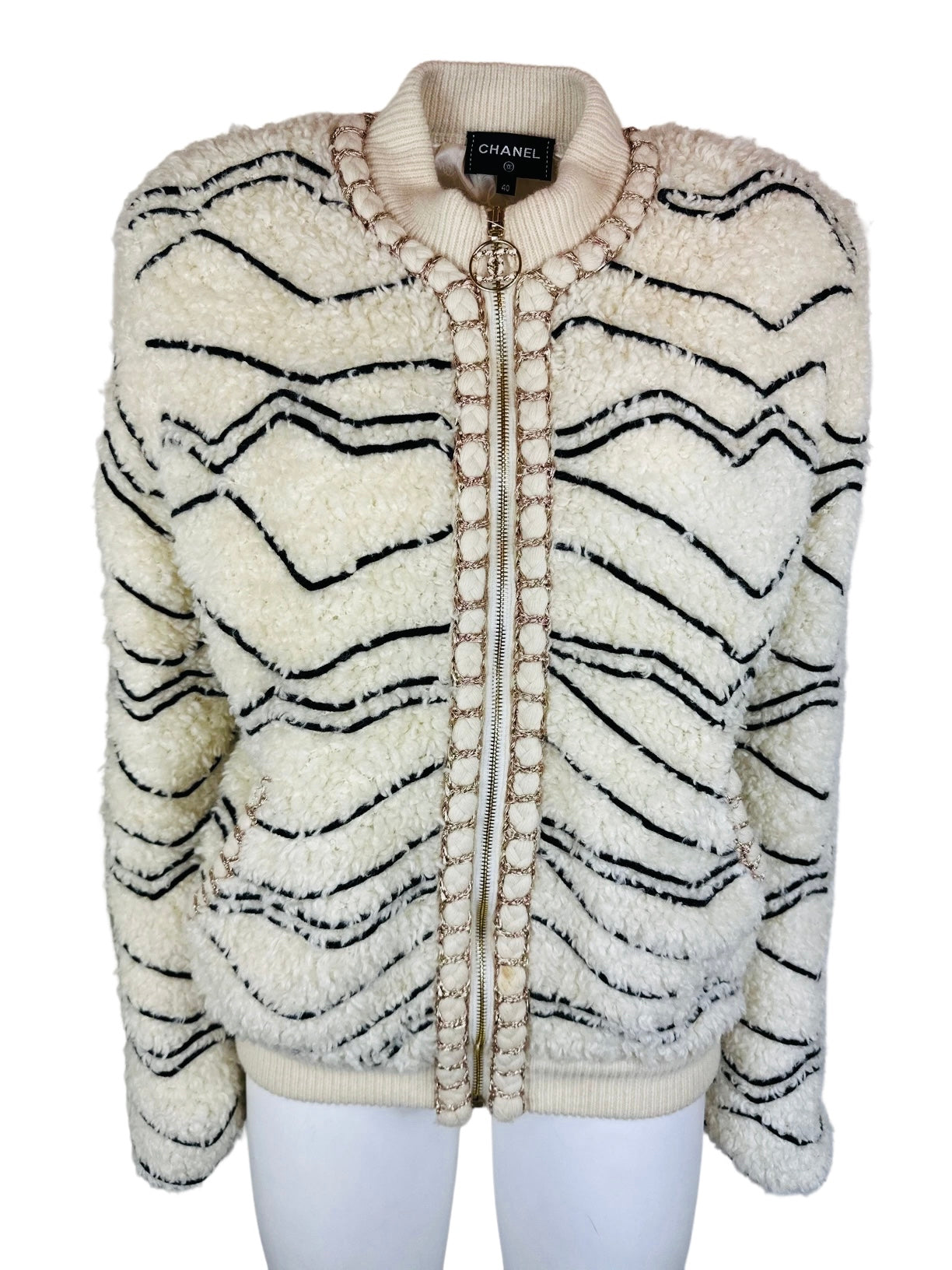 CHANEL - Jacket Coco Neige size 40 FR – DressMore