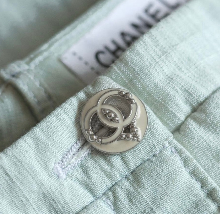CHANEL - JEANS LIGHT BLUE STRETCH FLARED WITH LOGO BUTTON SIZE 36 FR