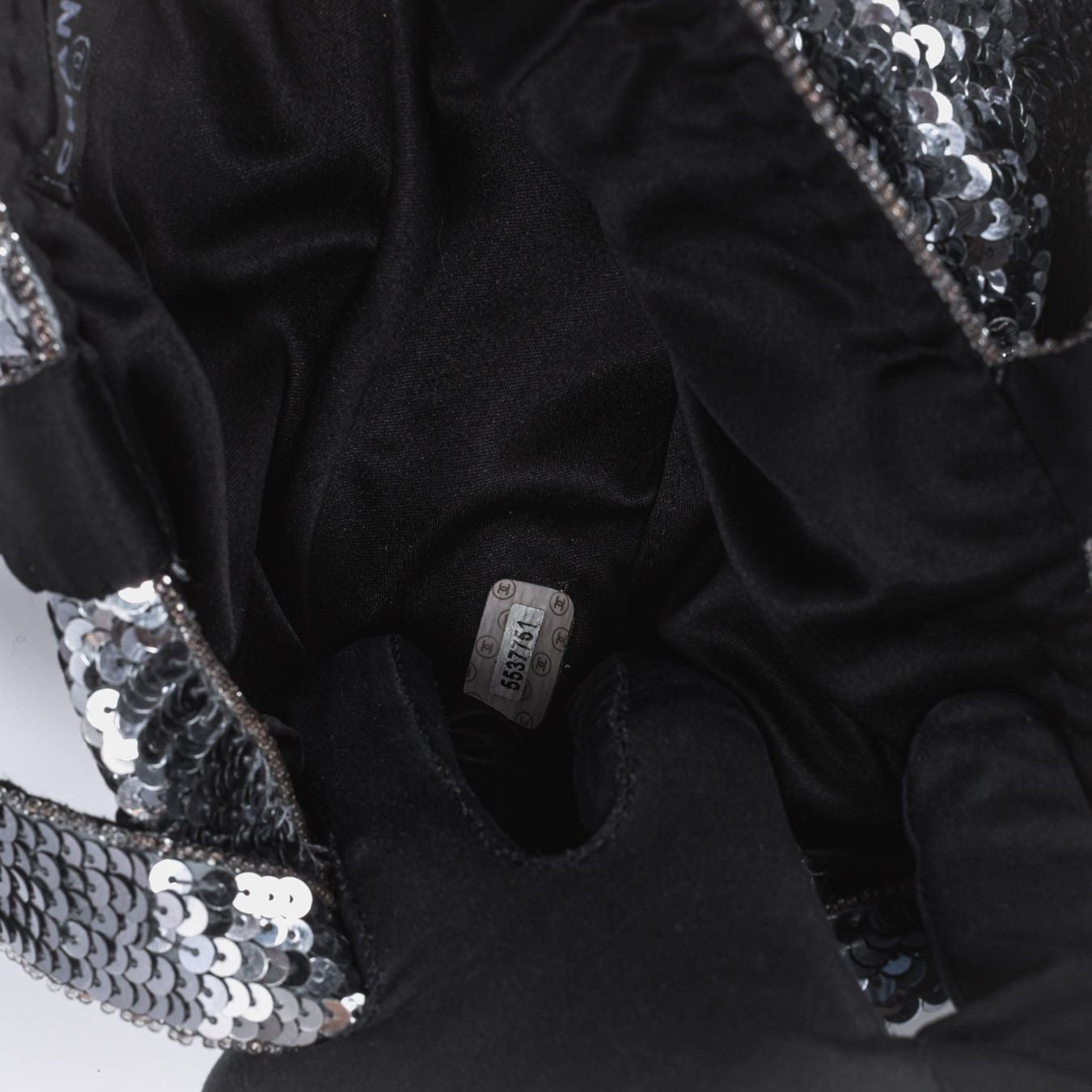 CHANEL - POCHETTE SEQUIN SILVER MINI