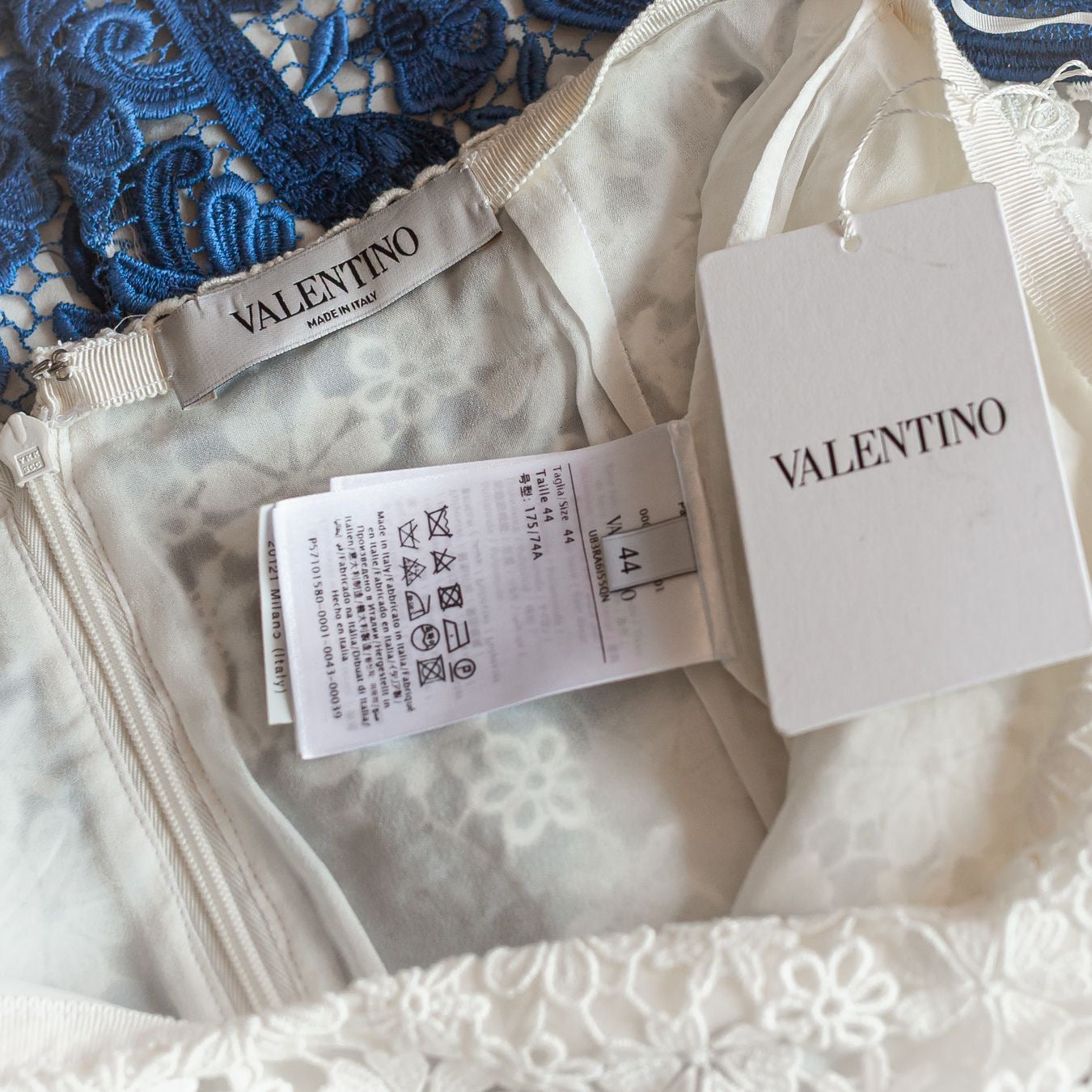 VALENTINO - *BRAND NEW* SKIRT LONG WHITE AND BLUE GUIPURE LACE PLEATED SKIRT SIZE 44 IT