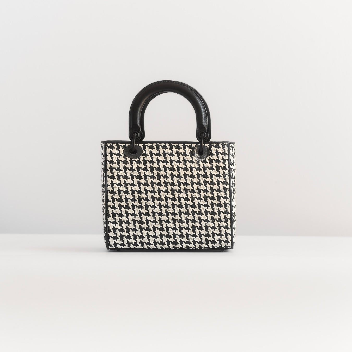DIOR - LADY DIOR BAG MEDIUM ULTRAMATTE BLACK & WHITE HOUNDSTOOTH