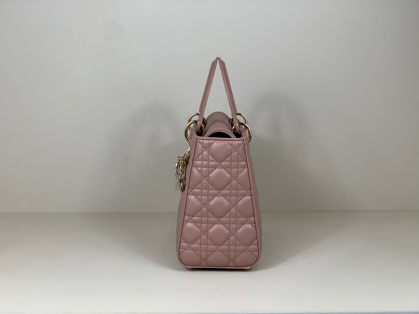 DIOR - Lady Dior pink medium silver hardware