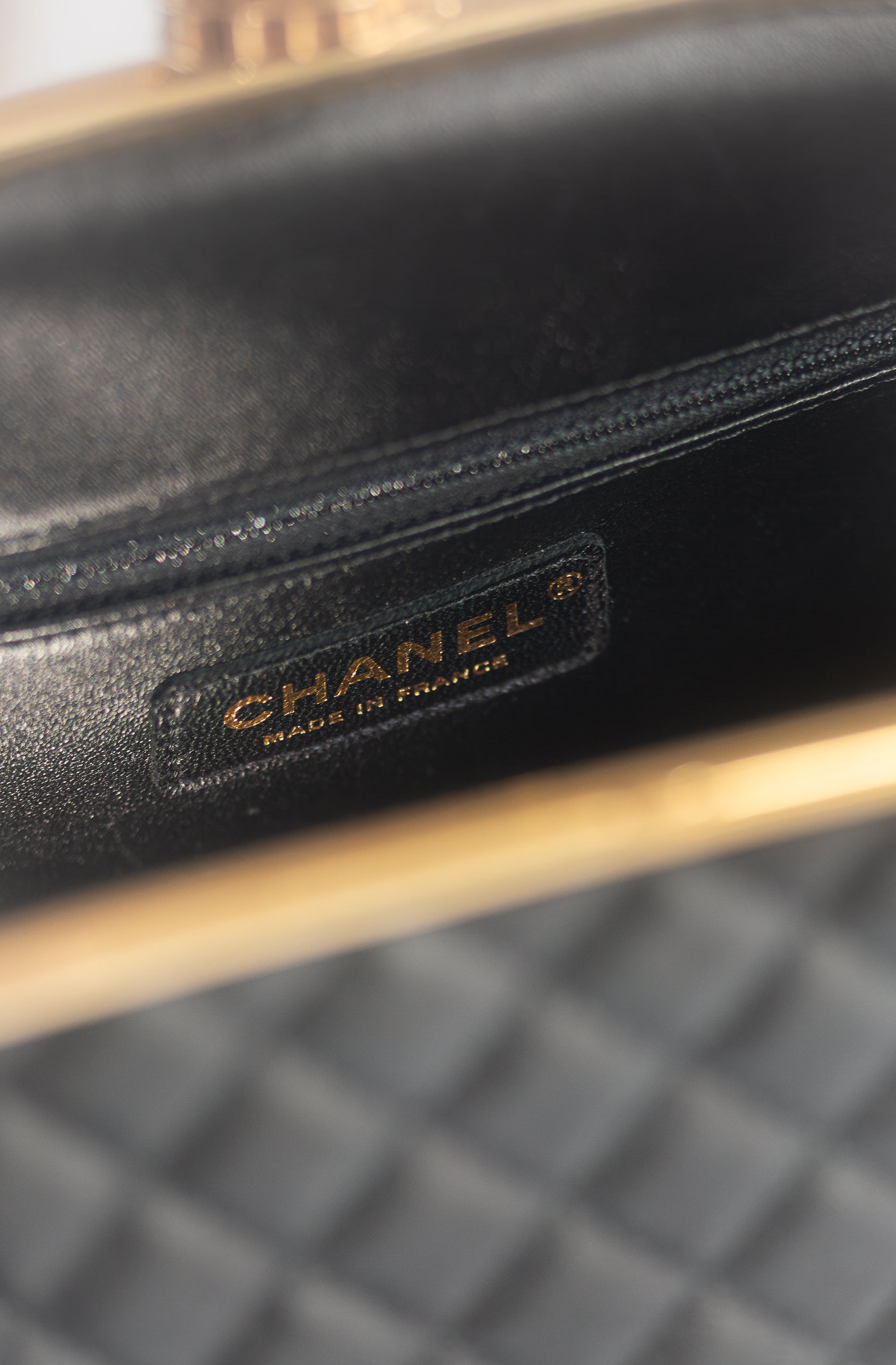 CHANEL - LOCK BAG PARIS ROME COLOSSEUM BLACK CALFSKIN ANTIQUE GOLD