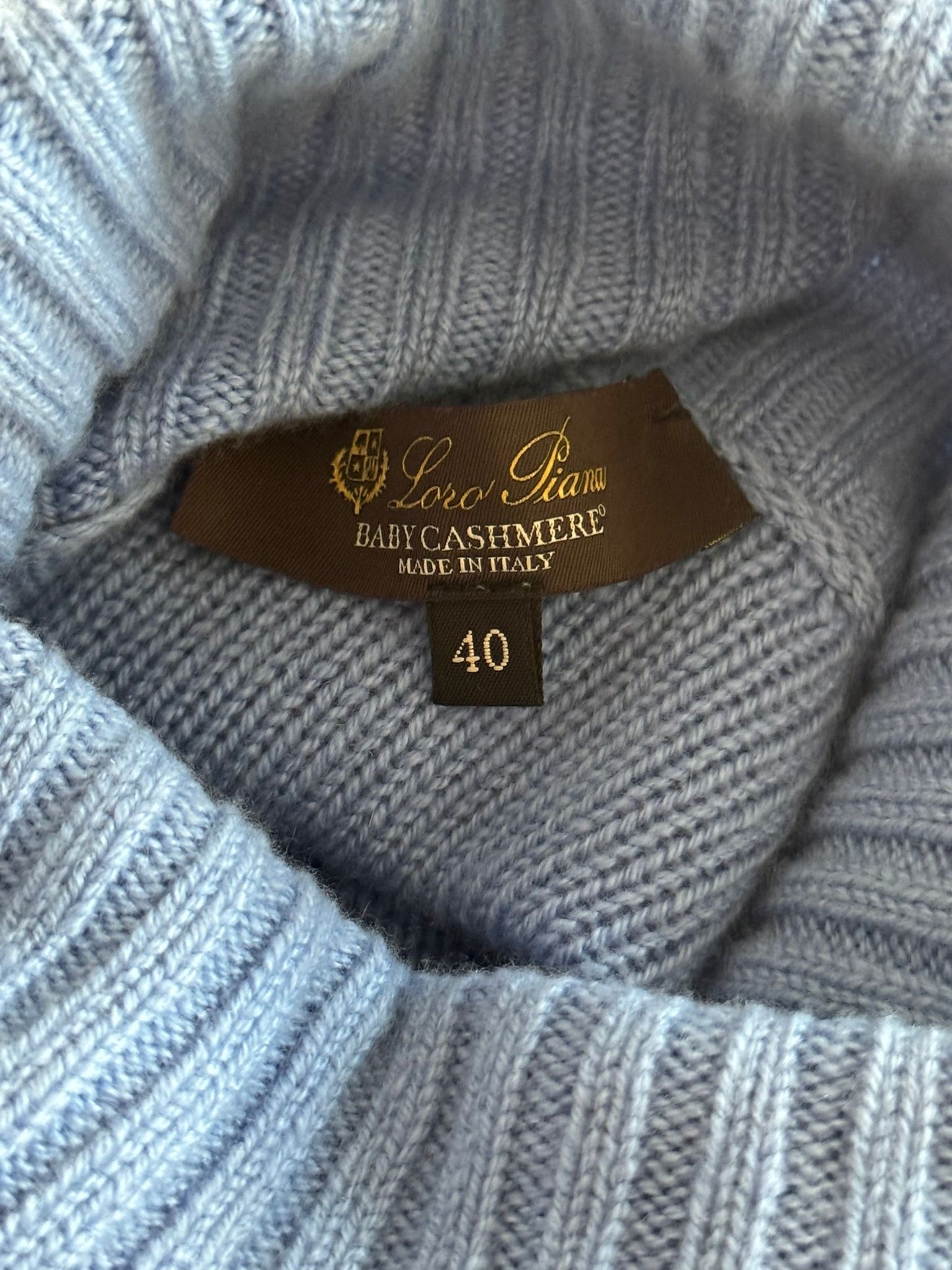 LORO PIANA - SWEATER LIGHT BLUE BABY CASHMERE SIZE 40 IT