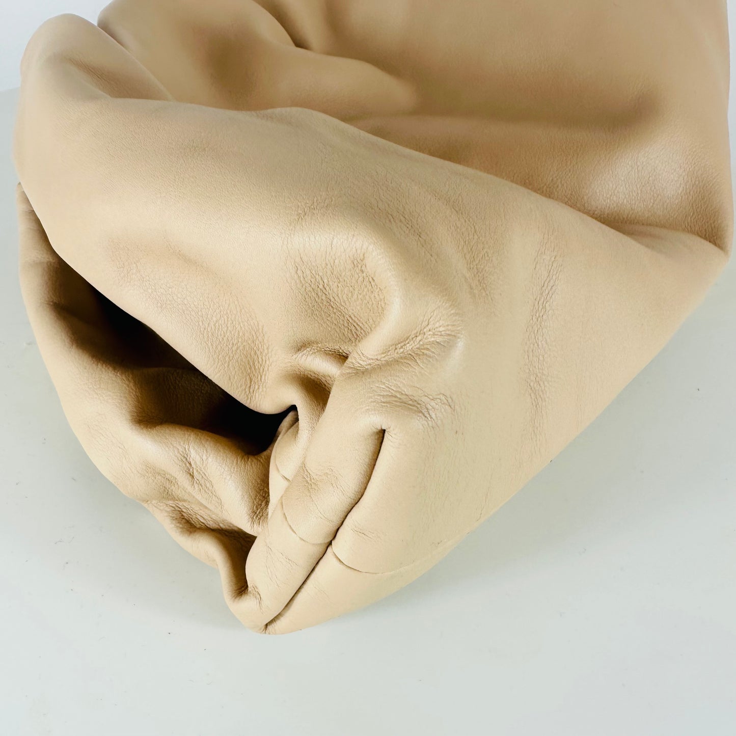 BOTTEGA VENETA - POUCH BAG BEIGE