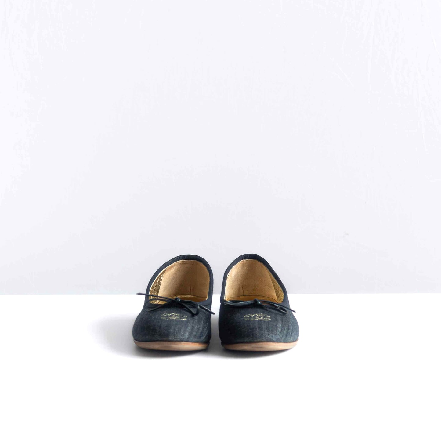 CHANEL - BALLERINA FLATS BLUE DENIM SIZE 39 EU