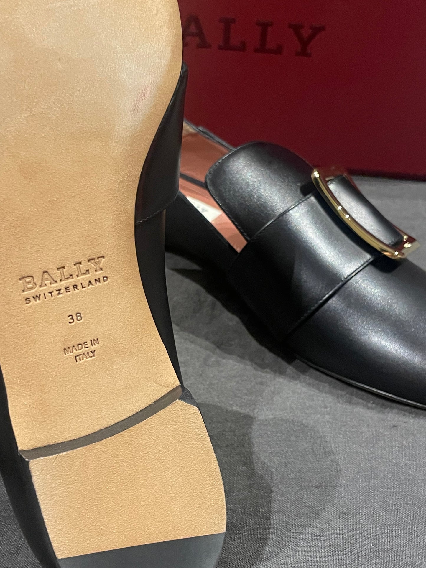 BALLY - Janelle square buckle loafers BRAND NEW size 38 EU