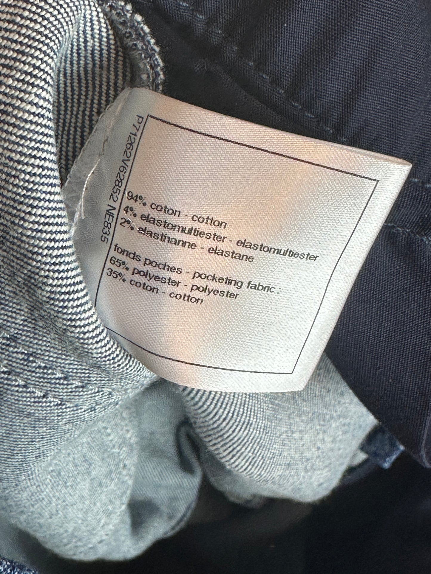 CHANEL - Denim flower mini logo CC size 40 FR