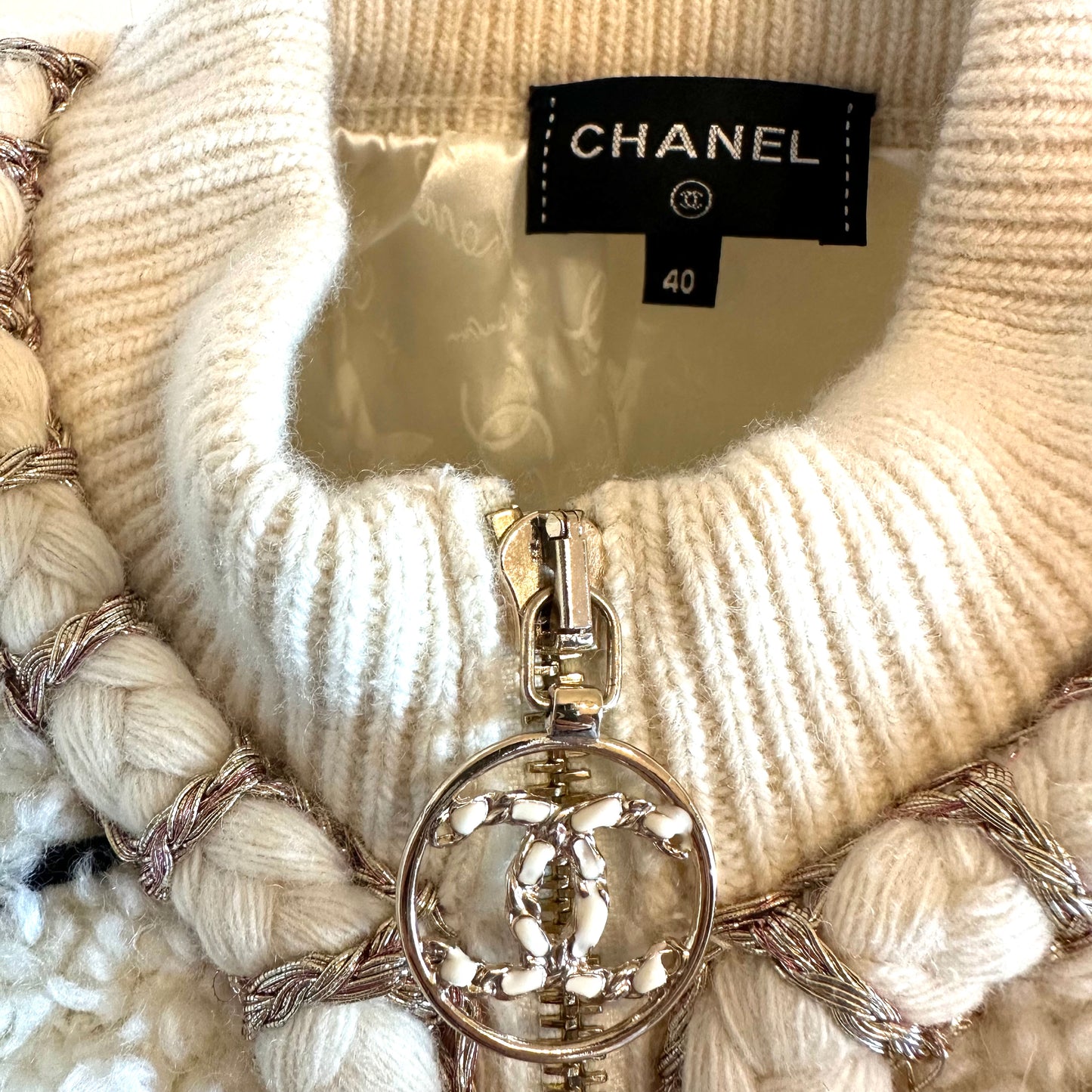 CHANEL - Jacket Coco Neige size 40 FR