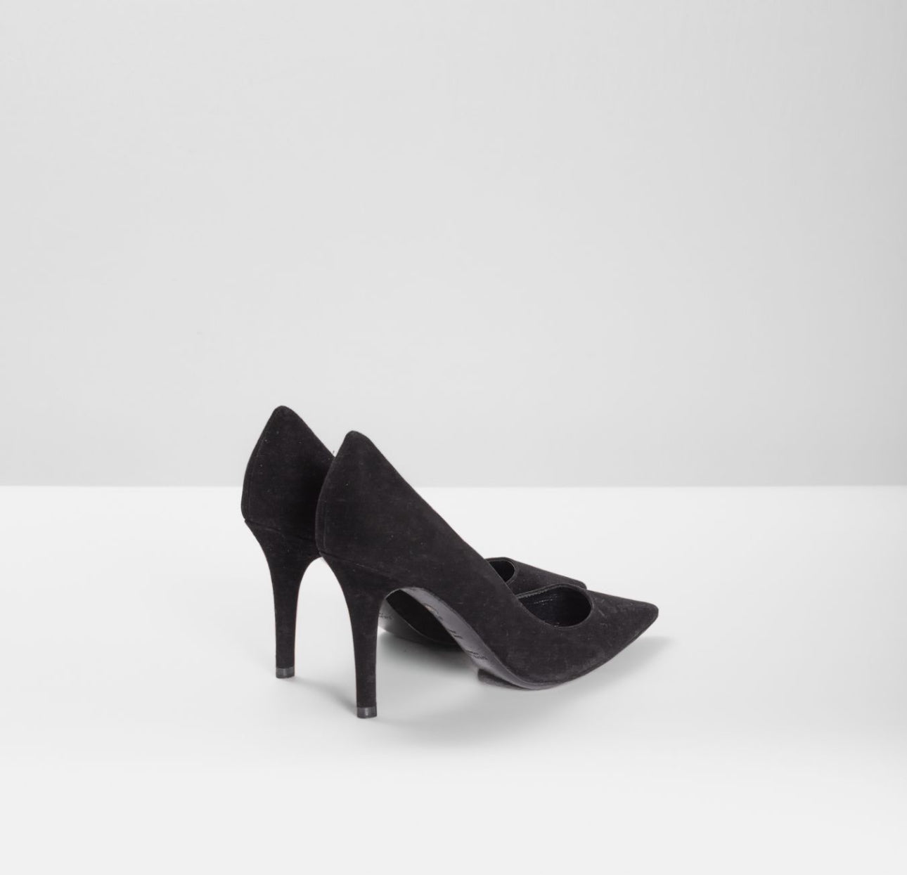 RALPH LAURENT - *BRAND NEW* PUMPS SUÈDE BLACK SIZE 38 EU