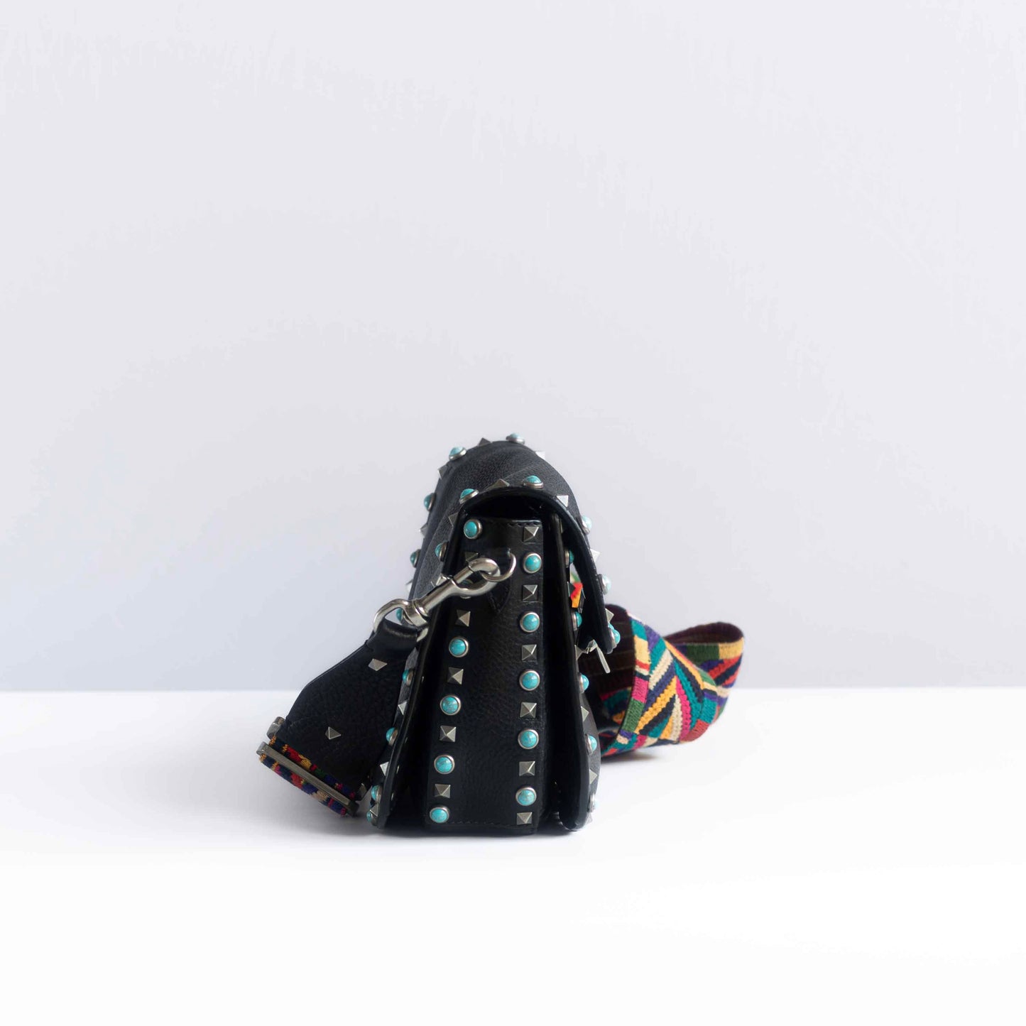 VALENTINO - SHOULDER BAG ROCKSTUD BLACK LEATHER WITH MULTICOLOR STRAP