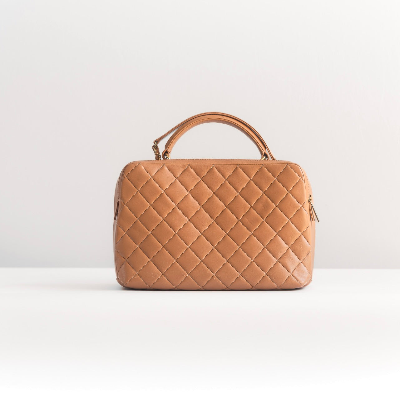CHANEL - BAG TRENDY CC BOWLING CAMEL QUILTED LAMBSKIN