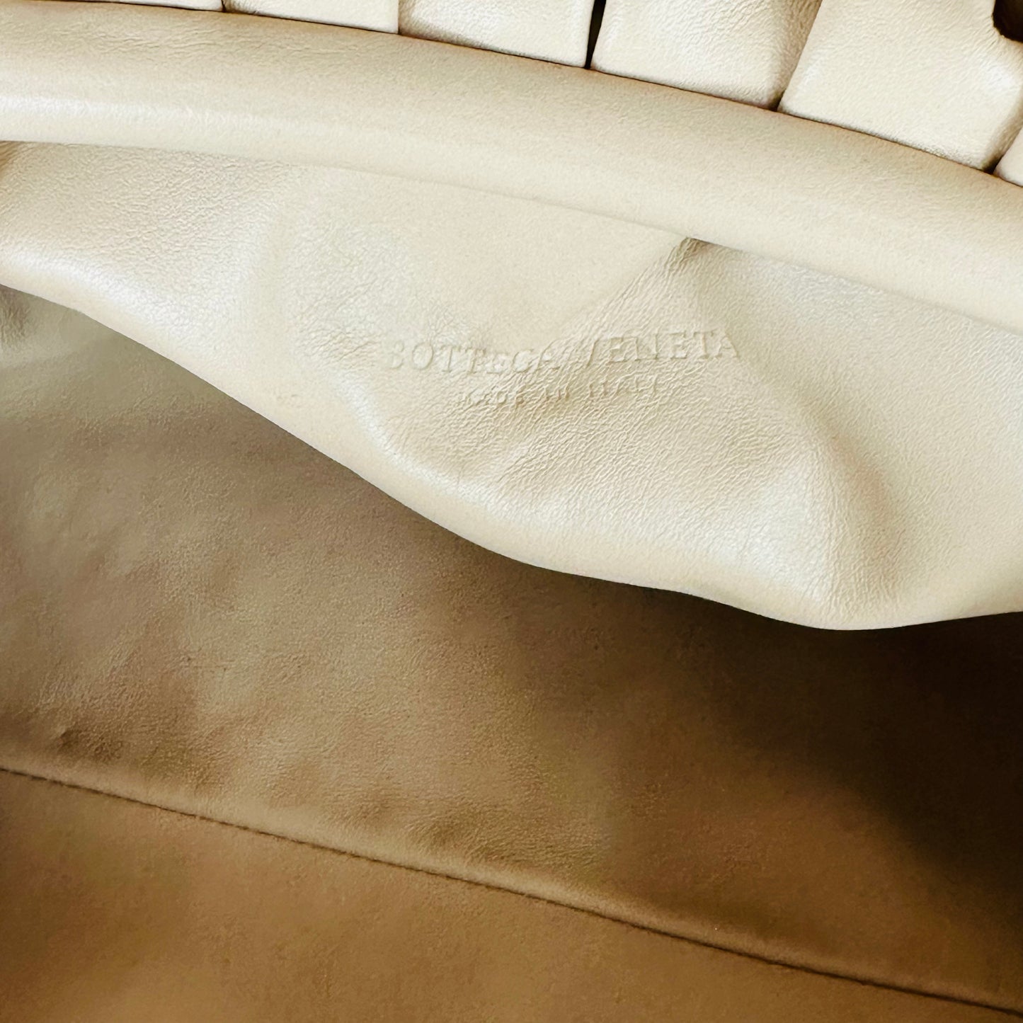 BOTTEGA VENETA - POUCH BAG BEIGE