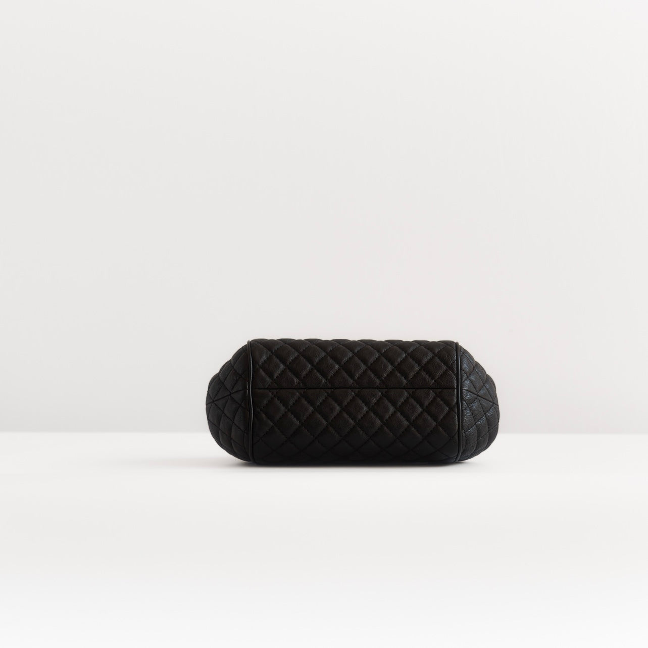 CHANEL - LOCK BAG PARIS ROME COLOSSEUM BLACK CALFSKIN ANTIQUE GOLD