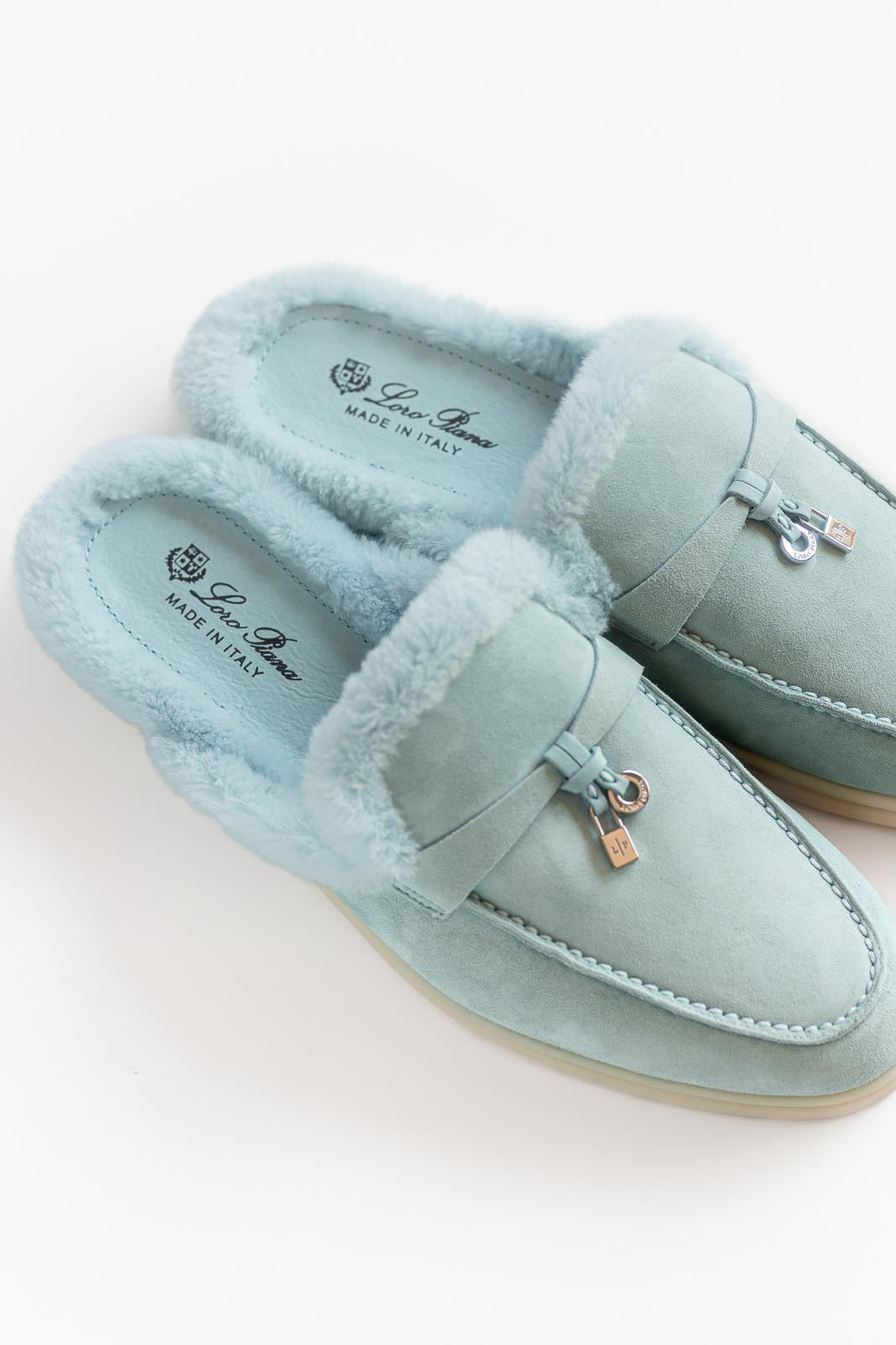 LORO PIANA - *BRAND NEW* WALK BABUCHE LOAFER FLAT LIGHT BLUE SUÈDE FUR LINING SIZE 39 EU