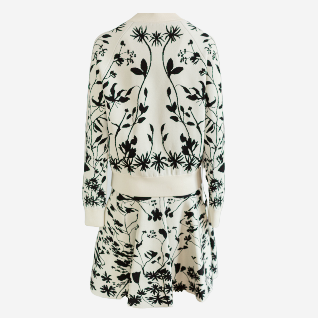 ALEXANDER MCQUEEN – SET BOMBER JACKET AND SKIRT IVORY AND BLACK FLORAL KNIT SIZE L
