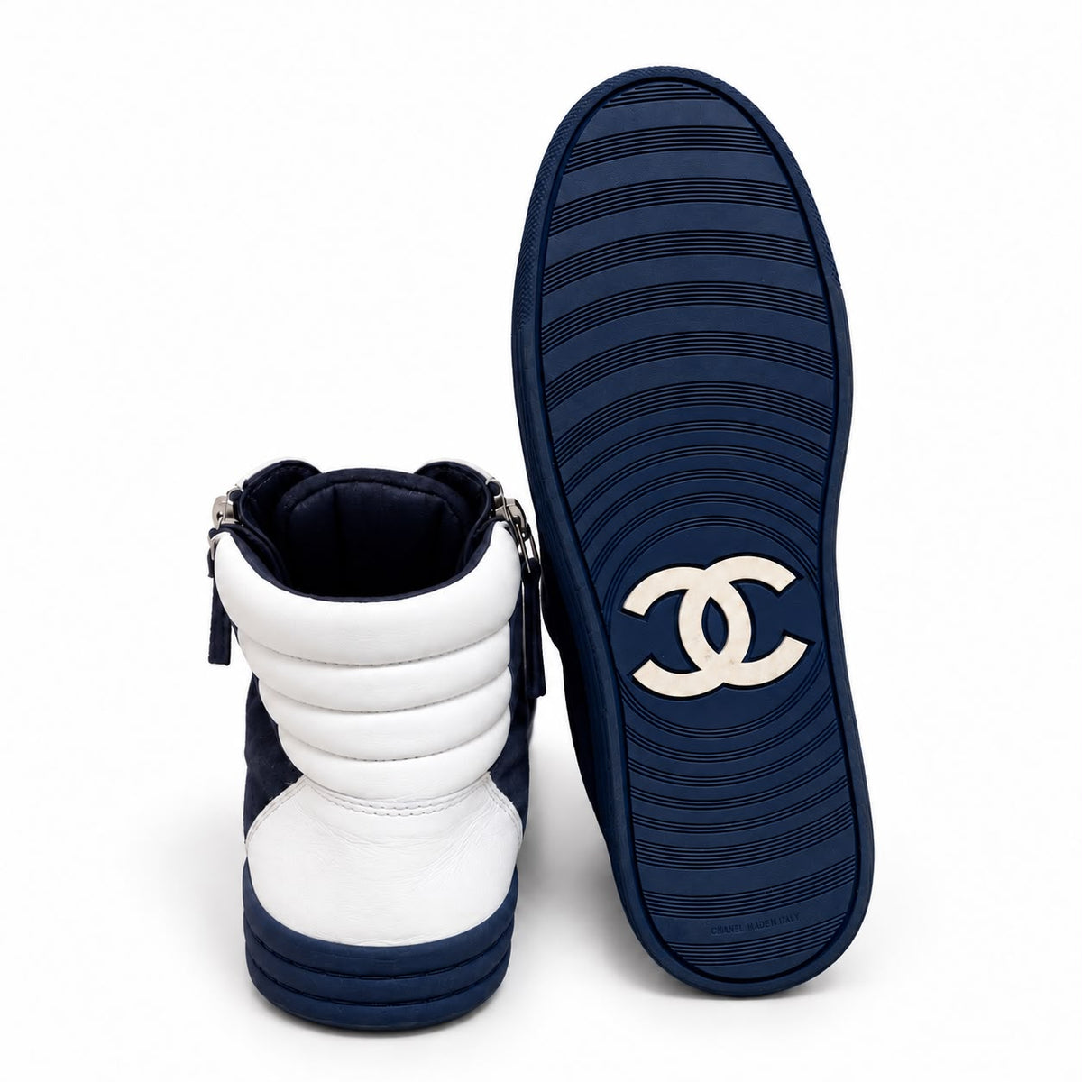 CHANEL - SNEAKERS HIGH TOP NAVY BLUE & WHITE SUEDE CC LOGO SIZE 37,5 EU