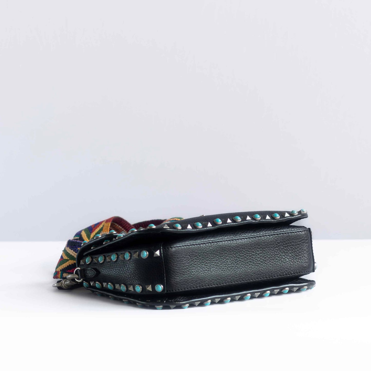 VALENTINO - SHOULDER BAG ROCKSTUD BLACK LEATHER WITH MULTICOLOR STRAP