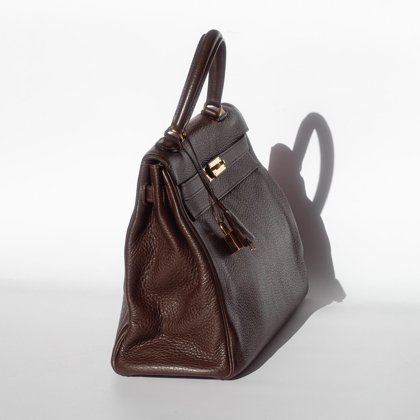 HERMÈS- KELLY 35 BAG TOGO LEATHER IN COFFEE COLOUR WITH GOLD HARDWARE