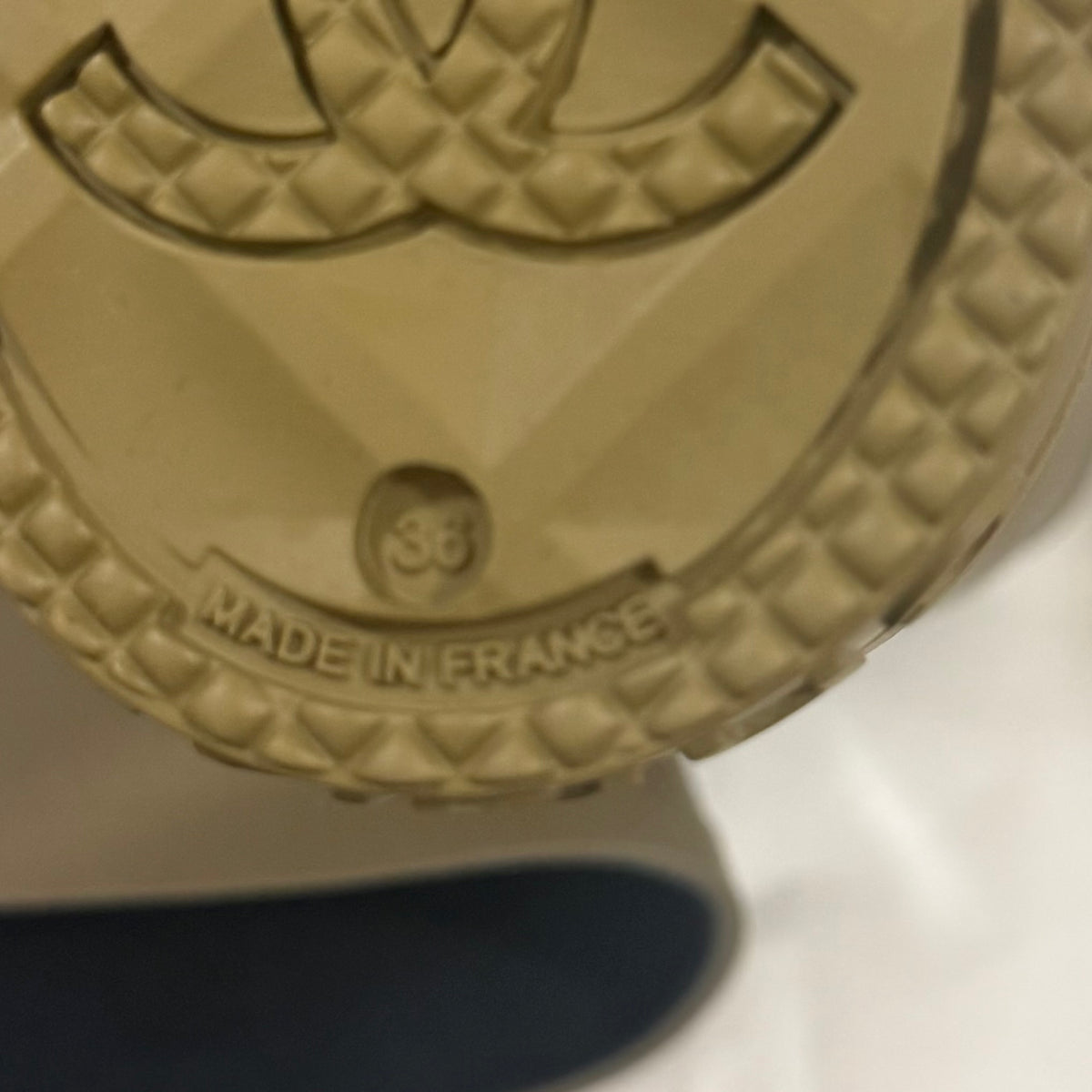 CHANEL - *NEW* HIGH RAINING BOOTS KHAKI WITH CC LOGO SIZE 36 EU