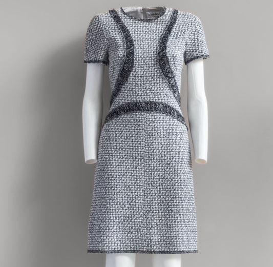 CHANEL - DRESS MIDI TWEED GREY SIZE 38 FR