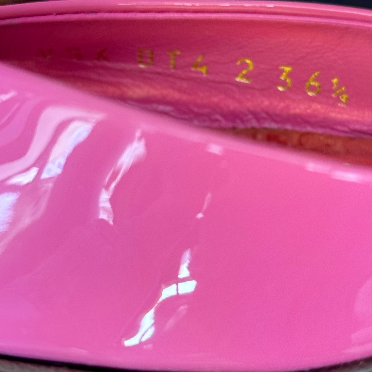 VALENTINO - PUMPS FUCSHIA PATENT ONE STUD ANKLE-LACED SIZE 36,5 EU