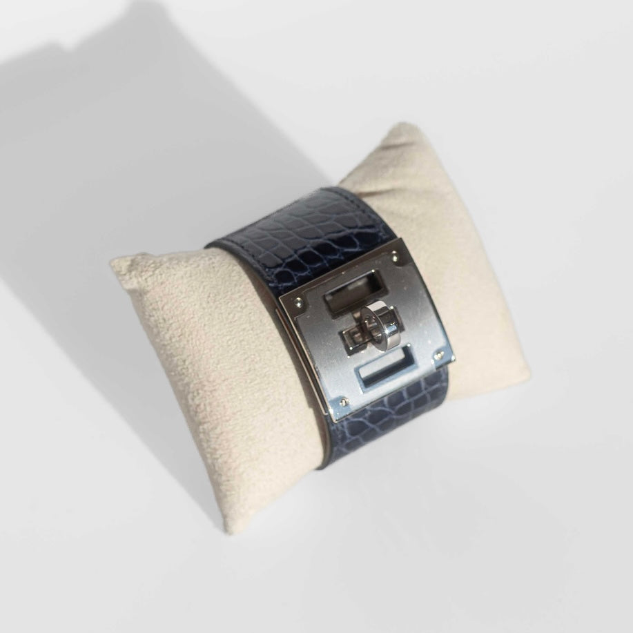 HERMÈS- *NEW* KELLY DOG BRACELET IN ALLIGATOR BLUE WITH PALLADIUM HARDWARE