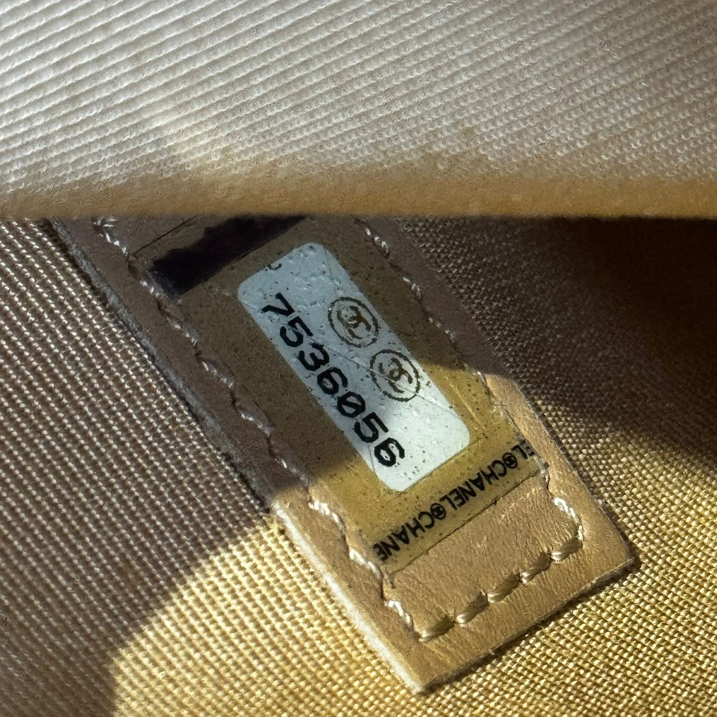 CHANEL - MEDAILLON BAG CAVIAR CAMEL LEATHER GOLD HARDWARE