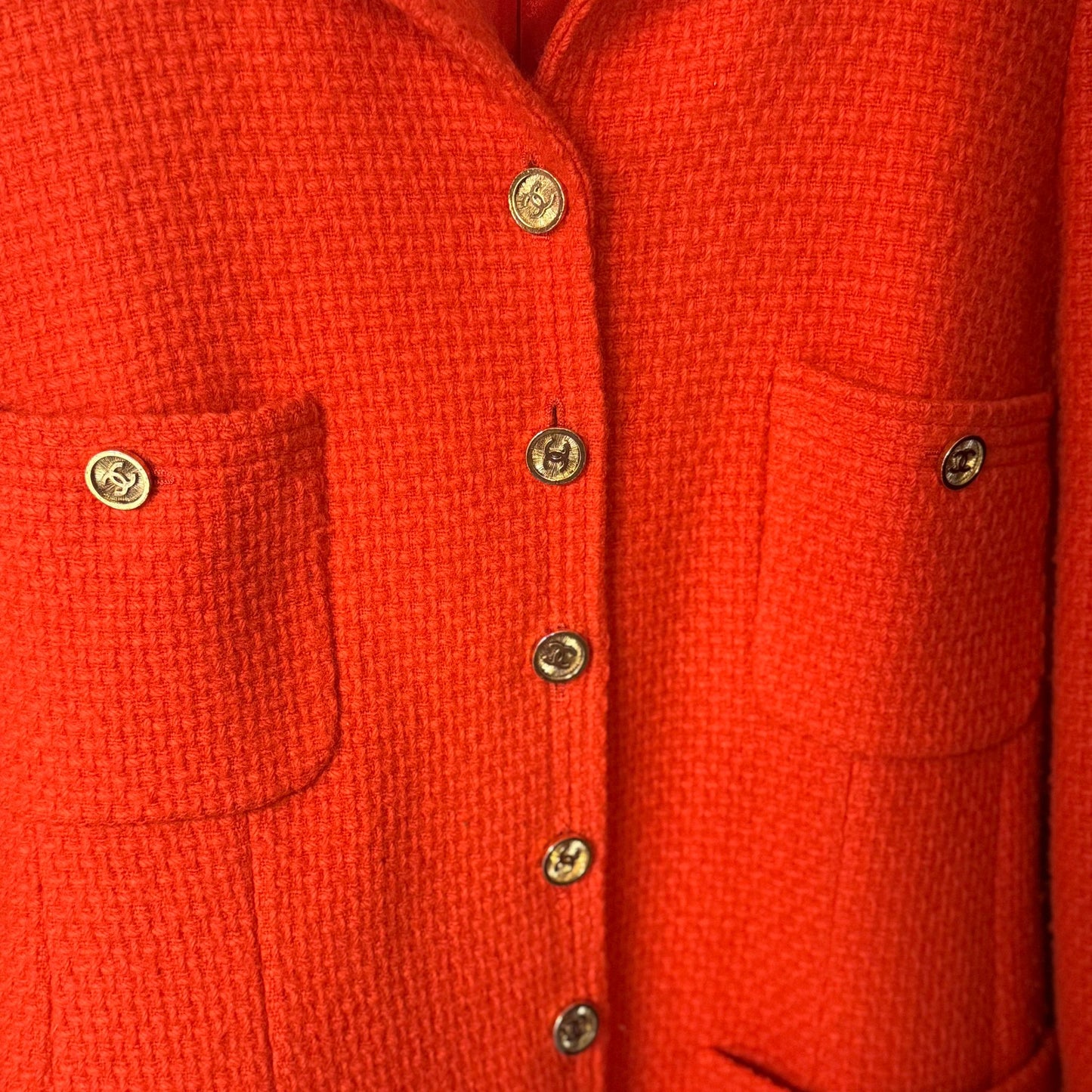 CHANEL - JACKET VINTAGE RED GOLD CC BUTTONS SIZE 38 FR