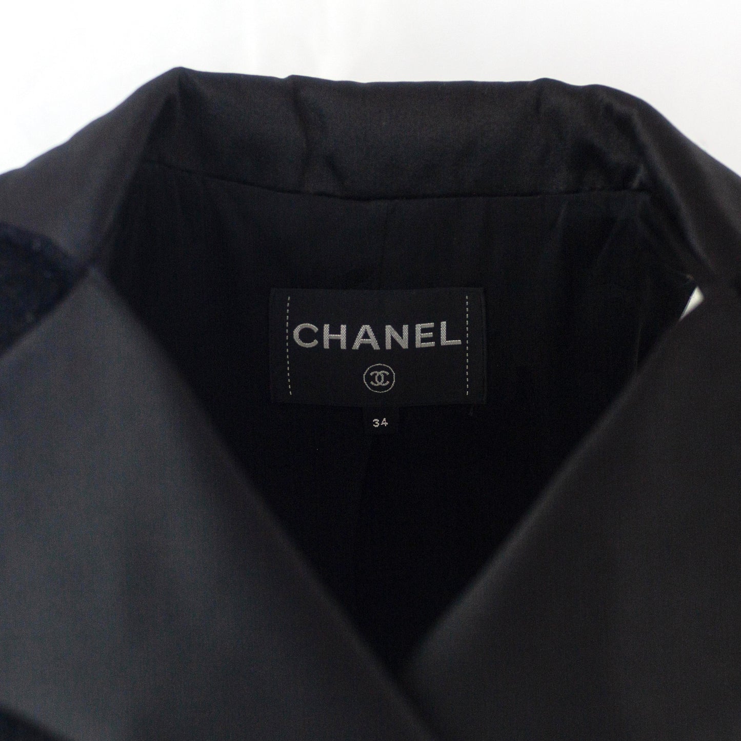 CHANEL - RUNWAY JACKET DOUBLE BREAST BLACK WITH SILK SATIN WIDE LAPEL SIZE 34 FR FROM COLLECTION FALL/WINTER 2019