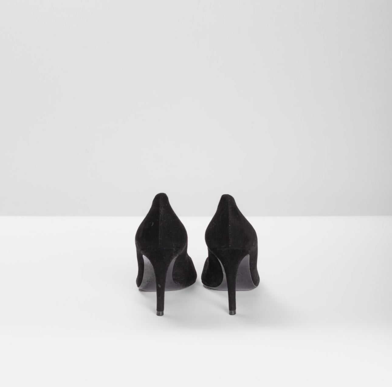 RALPH LAURENT - *BRAND NEW* PUMPS SUÈDE BLACK SIZE 38 EU