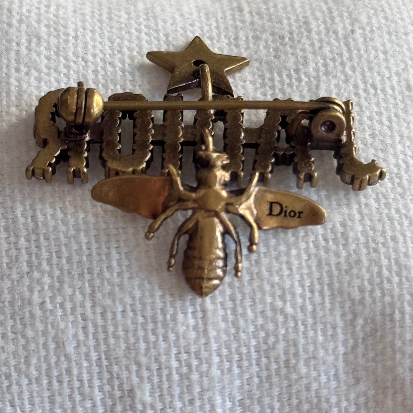 DIOR - *NEW* J’ADIOR BEE BROOCH WITH CRYSTAL EMBELLISHMENT