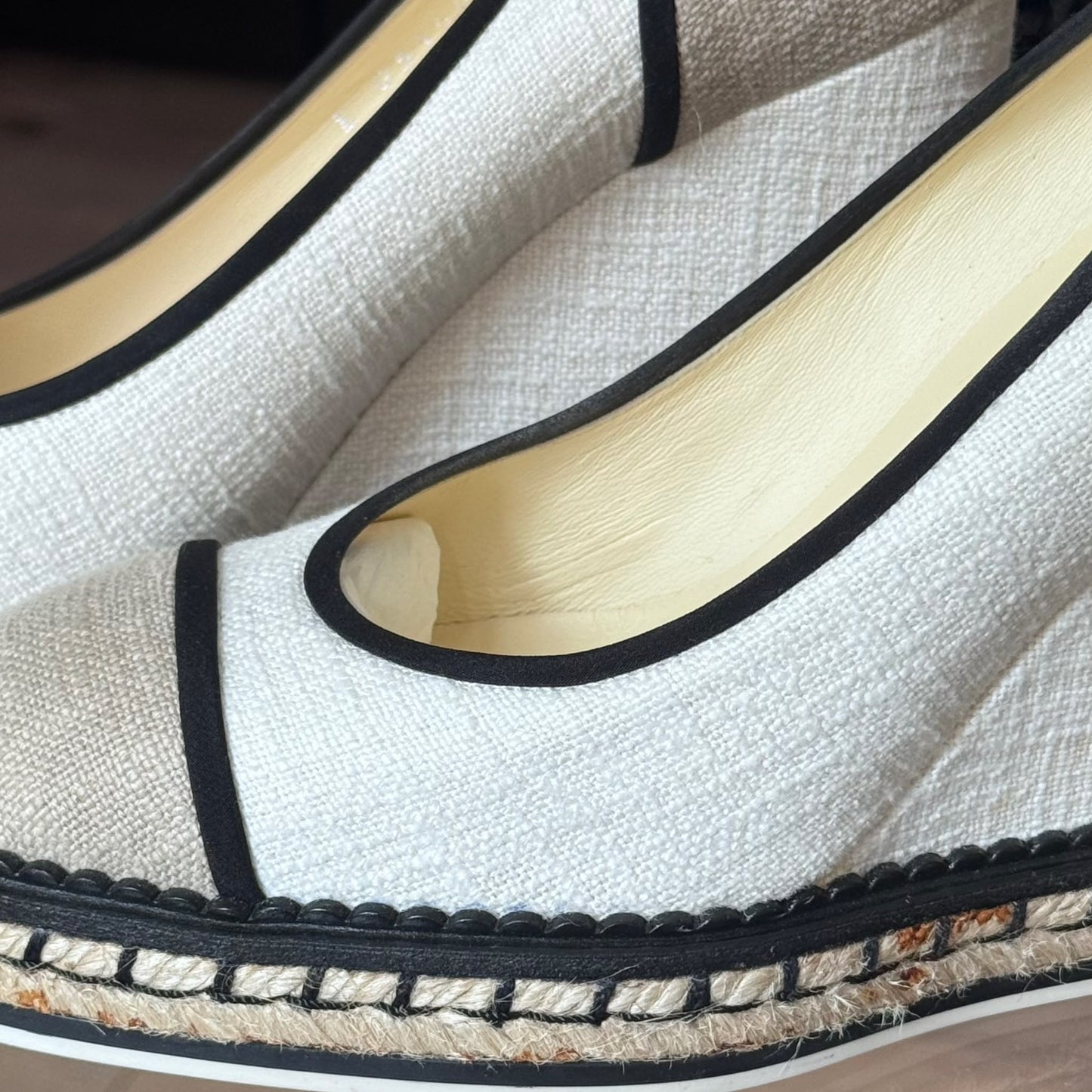 CHANEL - WEDGE PUMPS TRI-COLOR CANVAS SIZE 40,5 EU
