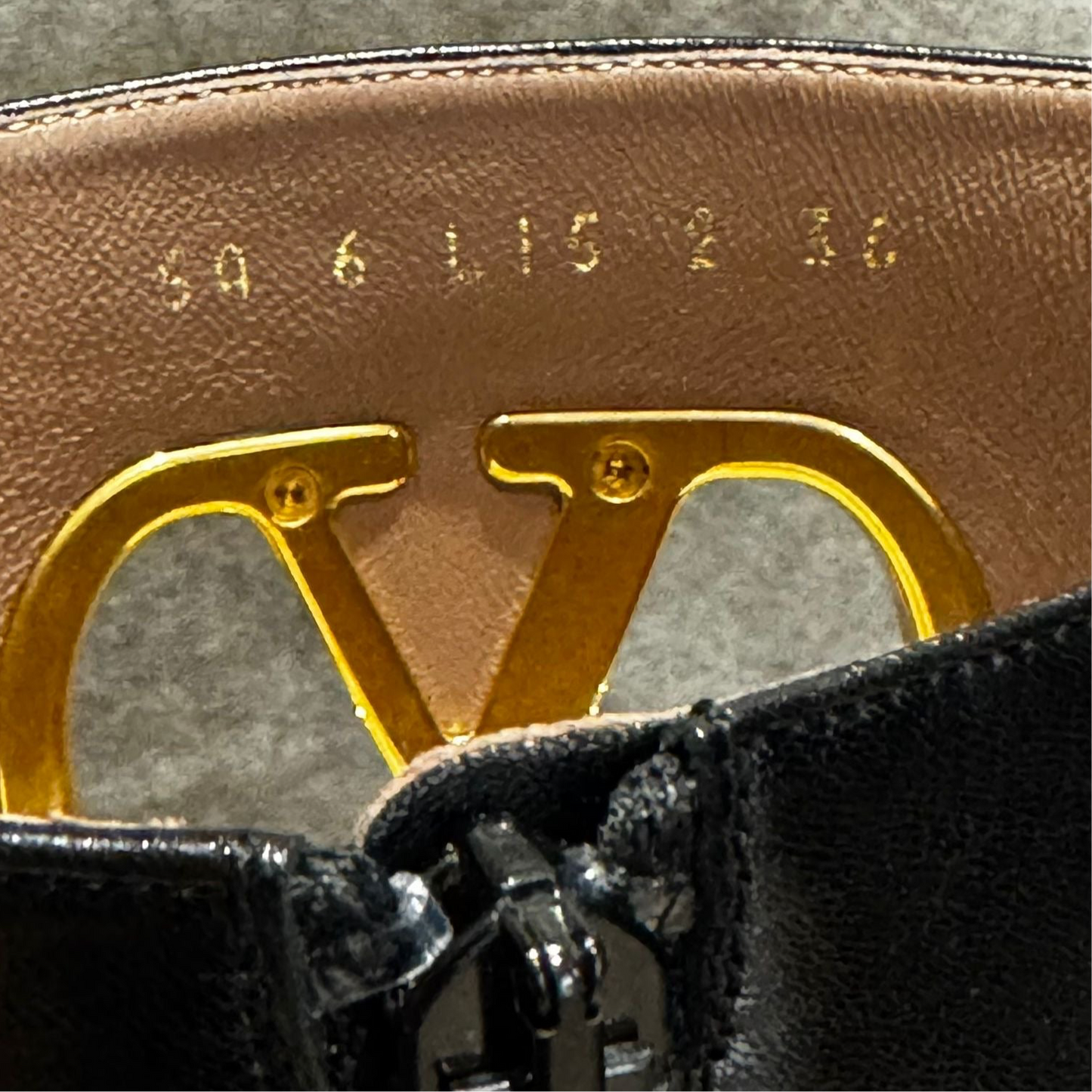 VALENTINO - *BRAND NEW* VLOGO HIGH BOOTS BLACK LEATHER SIZE 36 EU