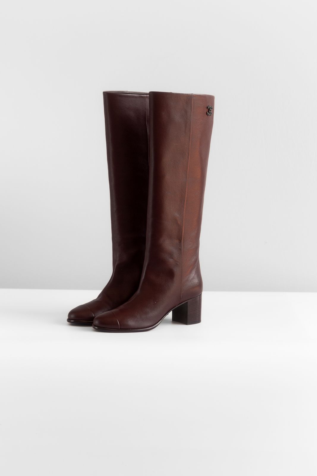 CHANEL - *BRAND NEW* HIGH BOOTS BURGUNDY LEATHER SIZE 39 EU