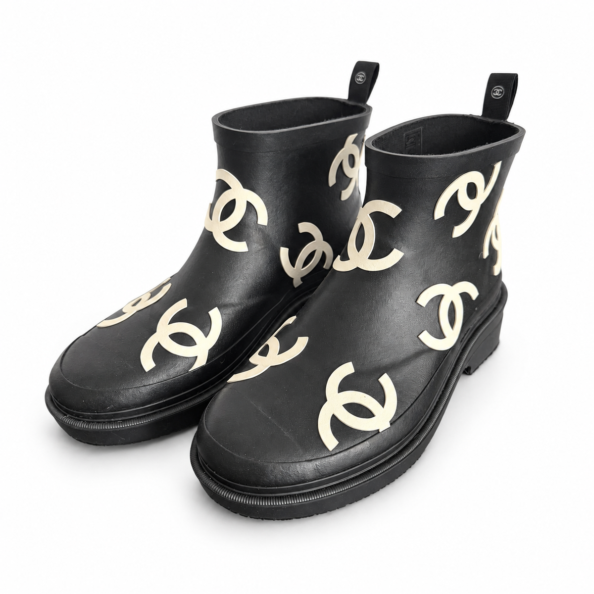 CHANEL - *NEVER WORN* RAIN ANKLE BOOTS BLA K WITH CC LOGO PRINT SIZE 37 EU
