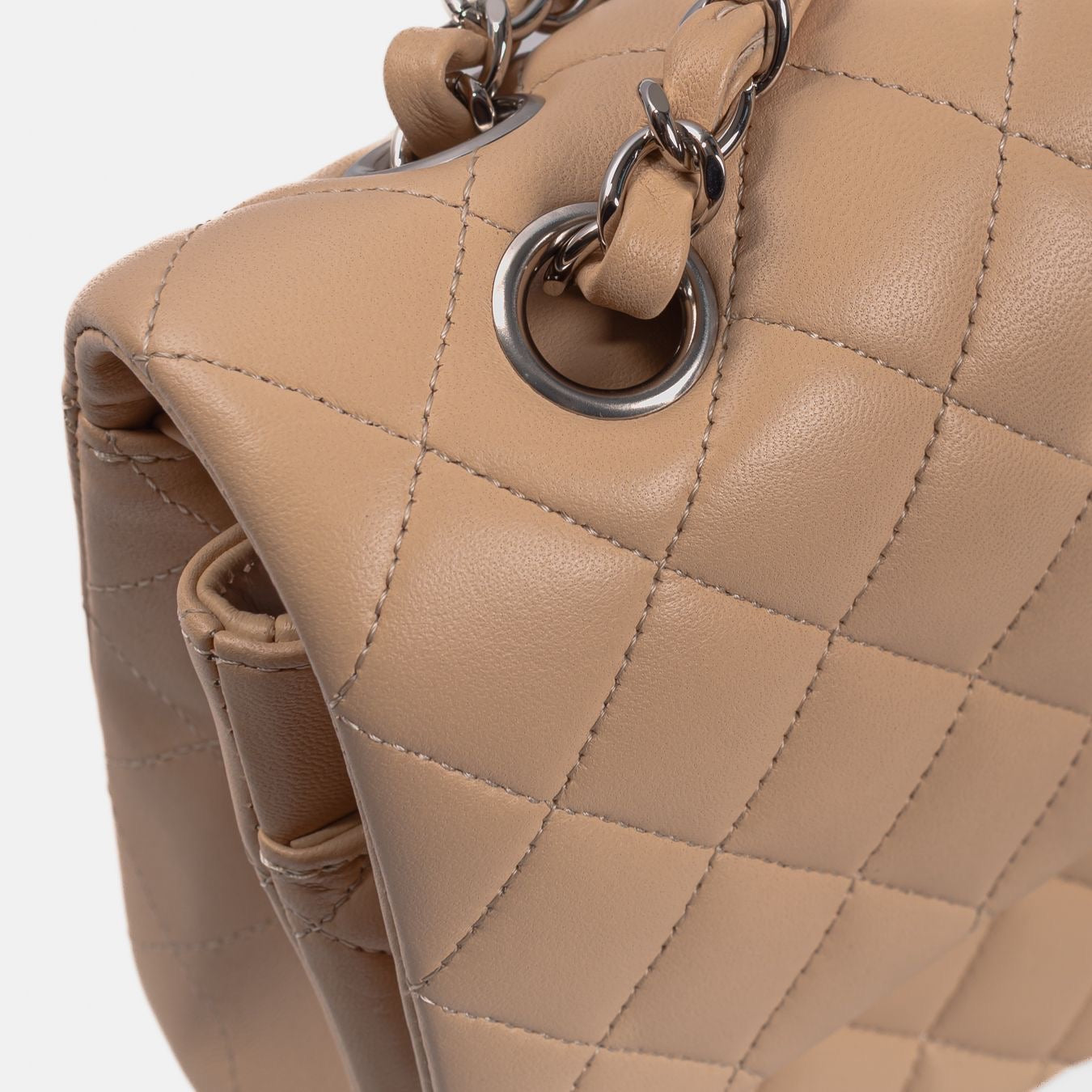 CHANEL - TIMELESS BAG MEDIUM DOUBLE FLAP BEIGE LAMBSKIN SILVER HARDWARE
