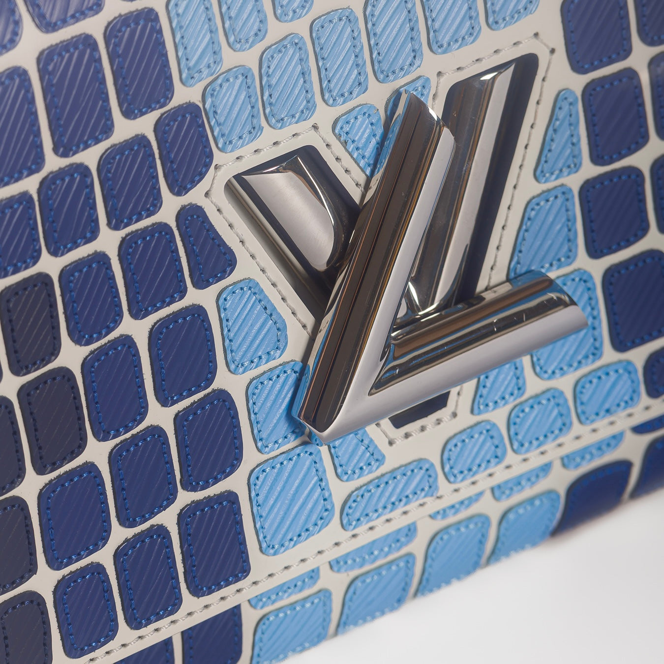 LOUIS VUITTON - BAG TWIST MULTICOLOR BLUE ÉPI SAVANE LEATHER