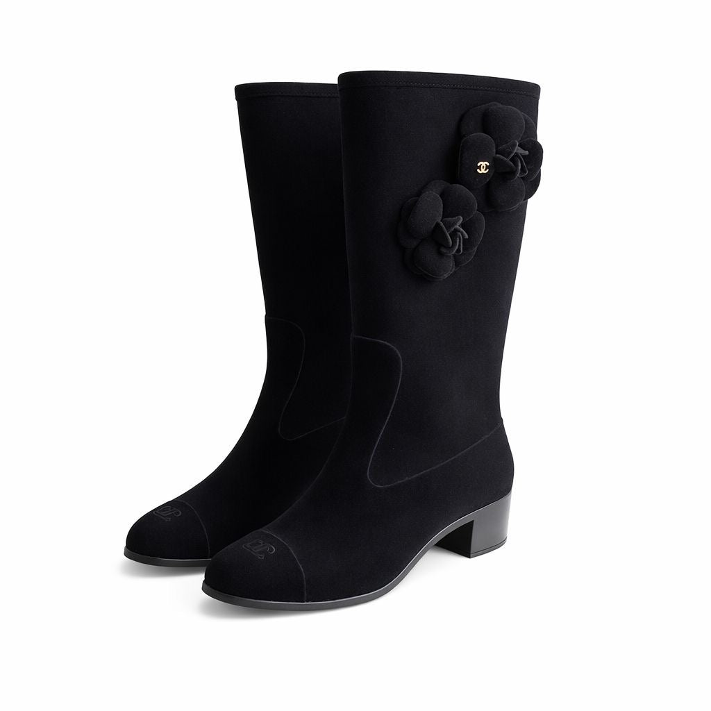 CHANEL - RAIN BOOTS BLACK VELVET CAMÉLIA DÉTAIL