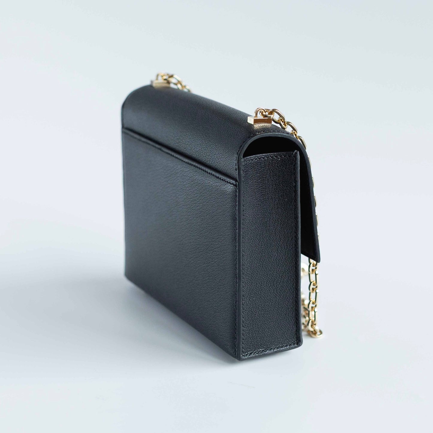 HERMÈS - VERROU MINI SHOULDER BAG IN BLACK CHÈVRE LEATHER WITH GOLD CHAIN