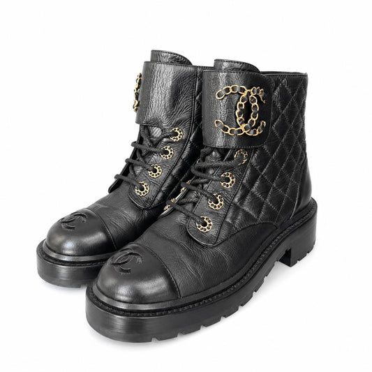 CHANEL - BOOTS BLACK QUILTED SHINY LEATHER CC LOGO GOLD SIZE 35 EU