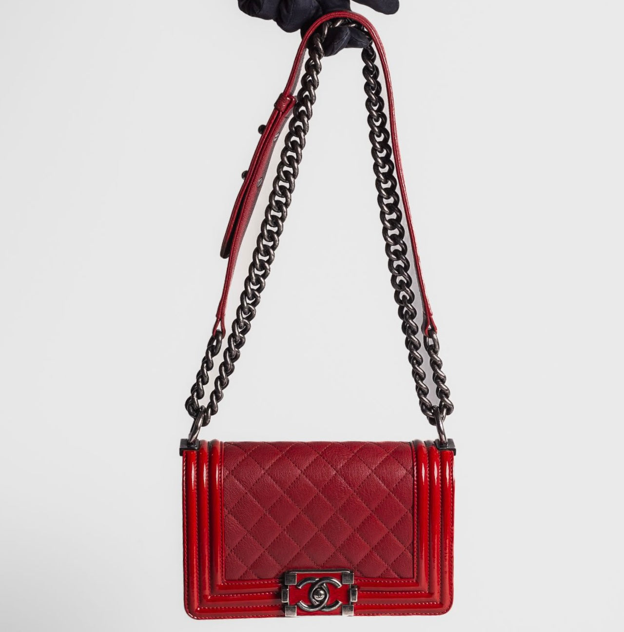 CHANEL - *LIMITED EDITION* BAG BOY SMALL RED AND RUTHENIUM HARDWARE