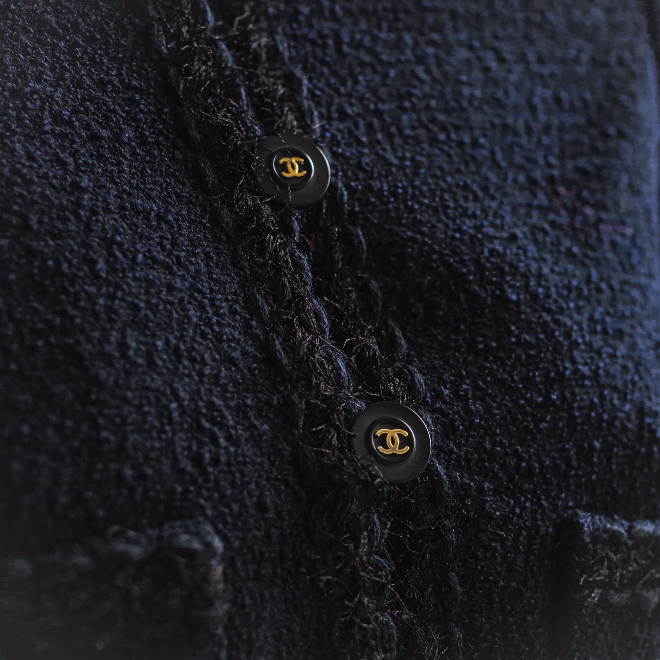 CHANEL - JACKET TWEED BLUE BUTTONS CC LOGO SIZE 38 FR