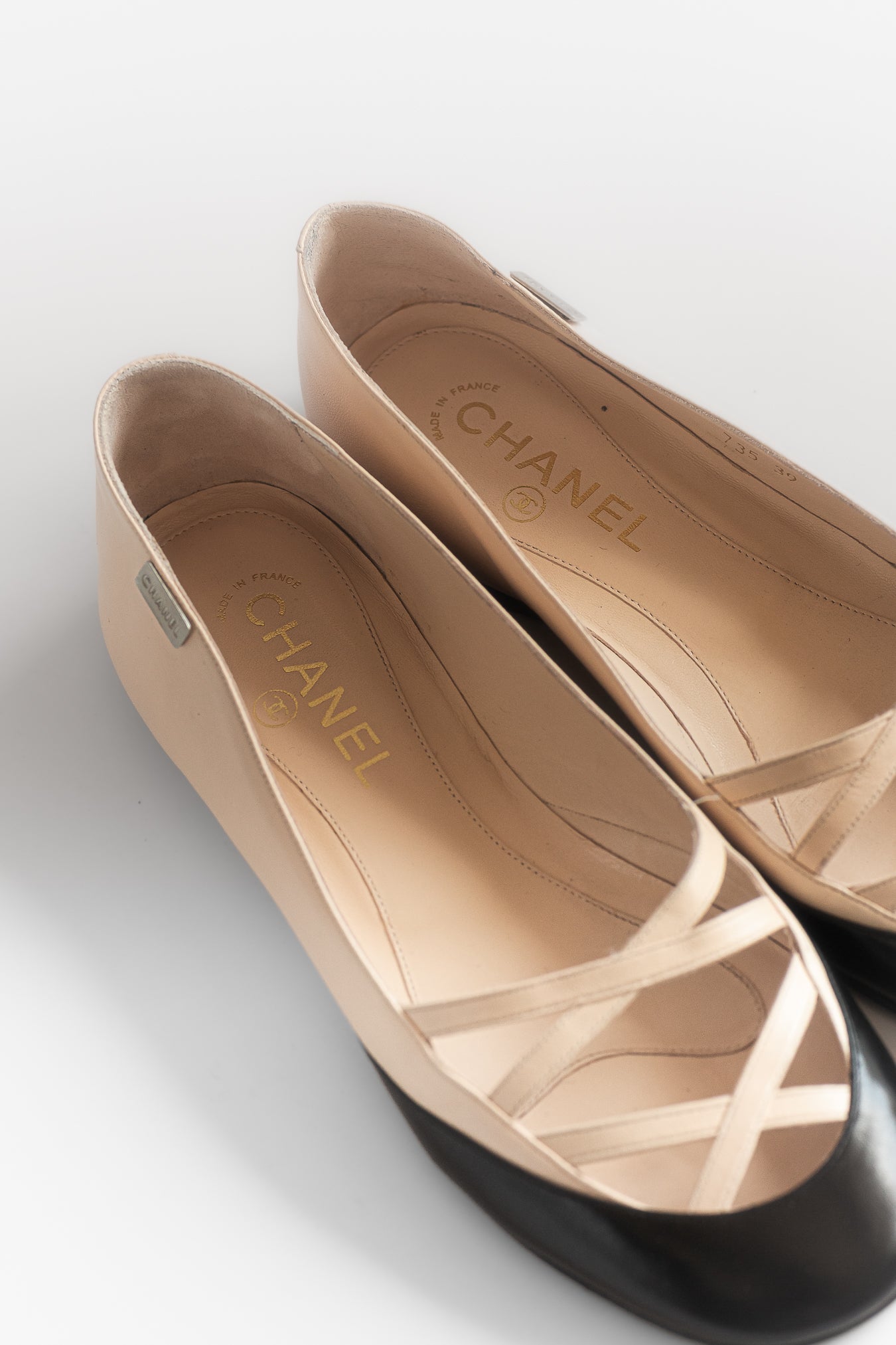 CHANEL - BALLERINA LEATHER PINK AND BLACK SIZE 39