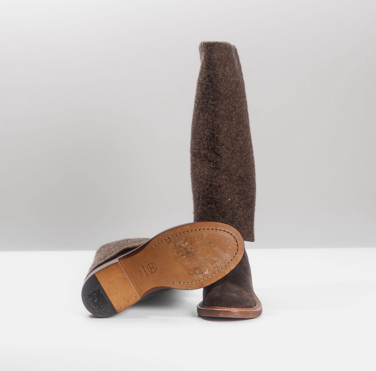 CHANEL - HIGH BOOTS BROWN SUÈDE SIZE 40.5 EU